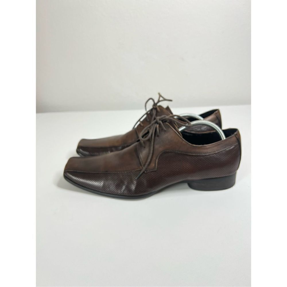 Kenneth Cole Set Your Clock Brown Dress Shoes
Size 9,5M
